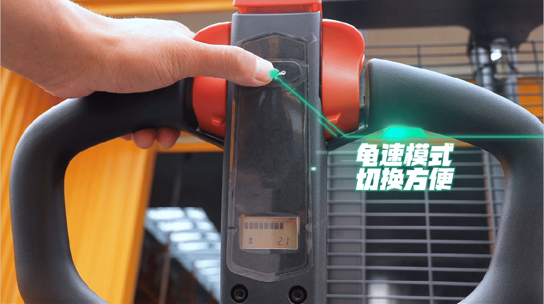 大犀电动堆垛车 大犀SE-HSWS1501电动堆垛车_1.5吨重载合规仓储堆高设备(图1)